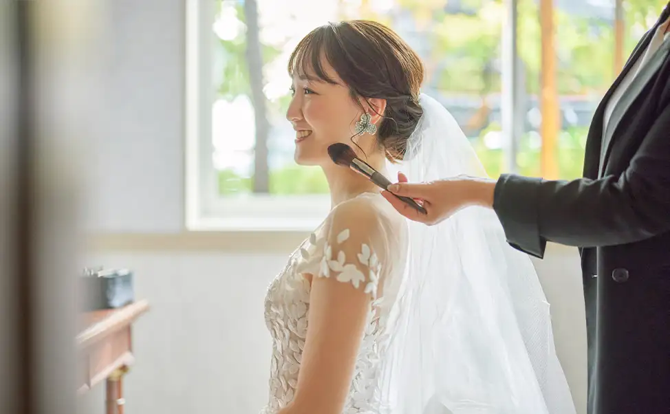 新婦の専属ヘアメイクアーティスト